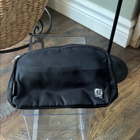 lululemon athletica Handbags - lululemon athletica